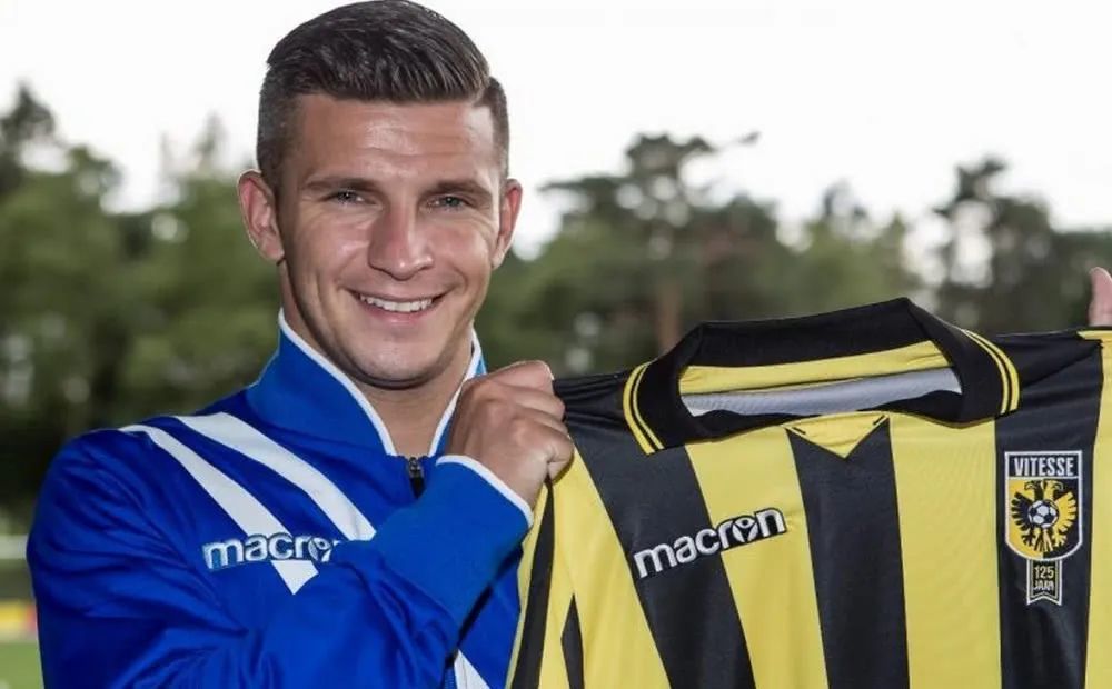 成为球队进 成为球队进