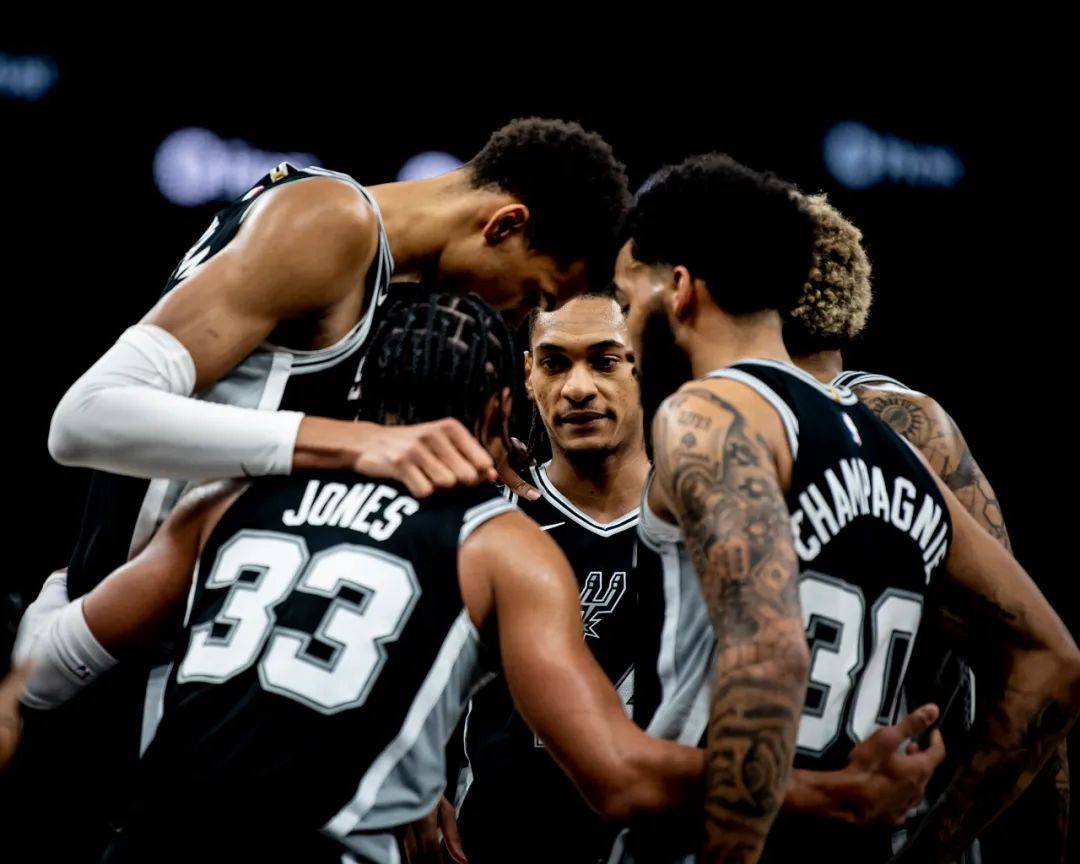 格分化明显 格分化明显